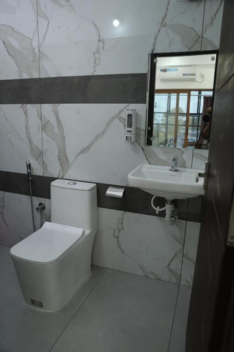 Bathroom, The Avis Resort and Homestay, Idukki