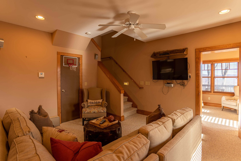 Interior 2, B Rock Ridge at Echota - Townhome With Private hot tub, Watauga