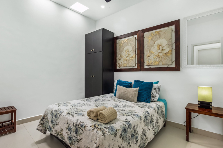 Room 3, Beach-view Dog-friendly Villa With Private Patio, Outdoor Pool, Streaming, AC, Tijuana