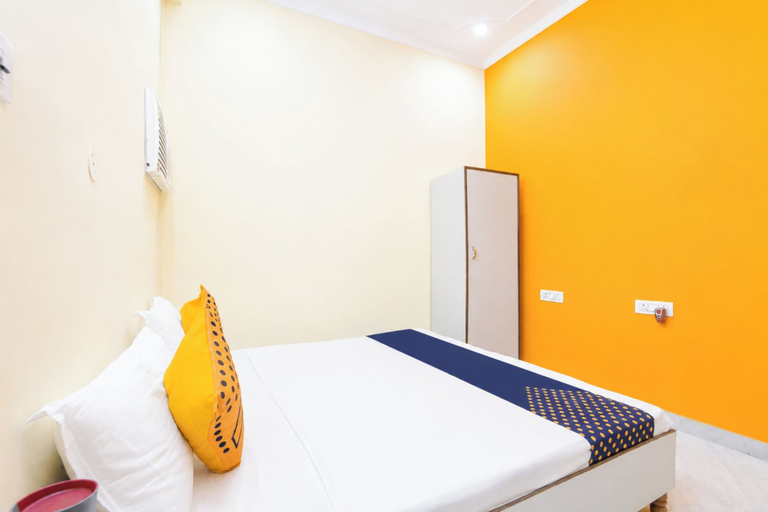 Room 2, Hotel Mahadeva Stay Prayagraj, Kaushambi