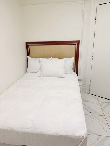 Bedroom 4, Adrian Hotel, San Francisco
