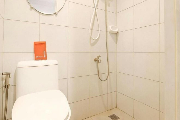 Bathroom, Yuzon Bedspace Transient Home & Staycation, Parañaque