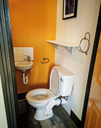 Bathroom 4, Phoenix B&B, Derry and Strabane