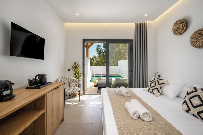Room 3, Neya Elements, South Aegean