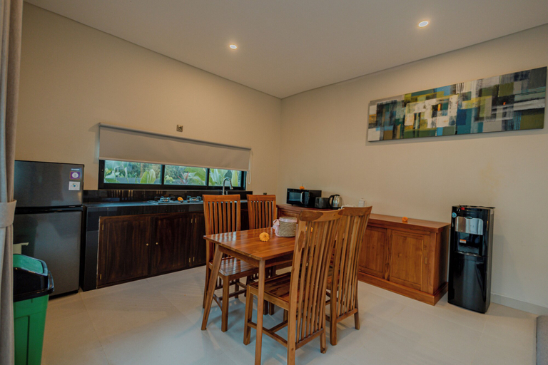 Dining, Shrivatsa Home Villa, Badung
