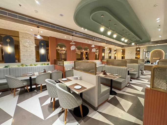 Dining, The SRM Crystal, Kanpur Nagar