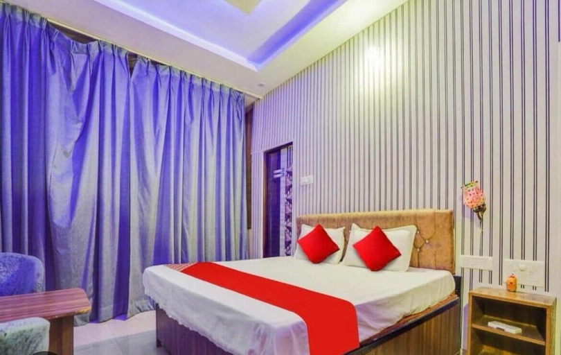 Others 4, Hotel NDH 47, Nagpur