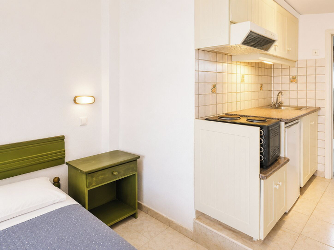 Private kitchen 3, Agnes Beach Hotel Apartments, Ionian Islands