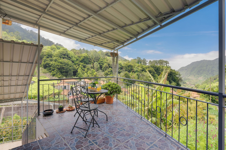 Outdoor dining, Gil House by Holiday Rental Madeira, São Vicente