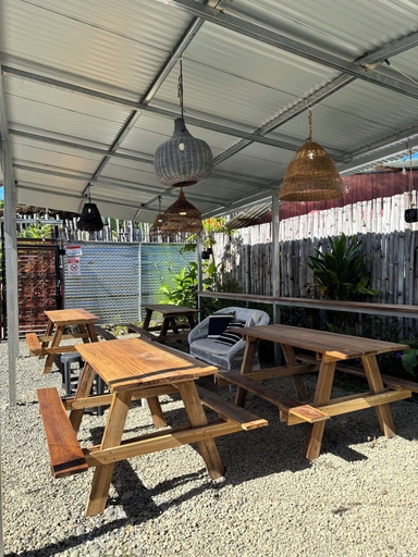 Outdoor dining 4, Chinuk Boutique Hotel, Talamanca