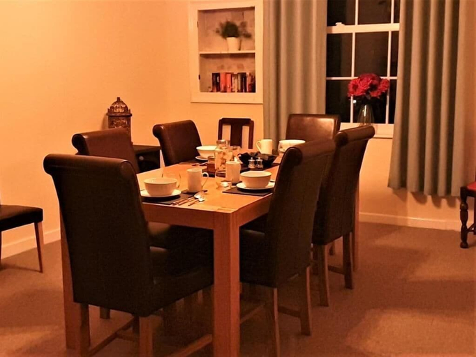Others, Riverbank Guest House, Cambridgeshire