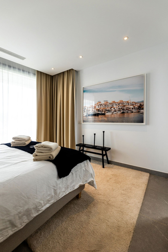 Room 2, Modern Luxury Villa with Panoramic View, Málaga