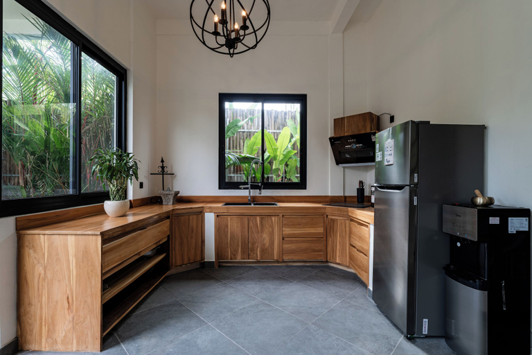 Private kitchen 5, Orfeas Villas 1 - Luxury 2BR Canggu Private Pool, Rooftop Lounge, Badung