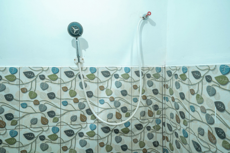 Bathroom 4, RB Cottage Resort by ARBA, Bandung