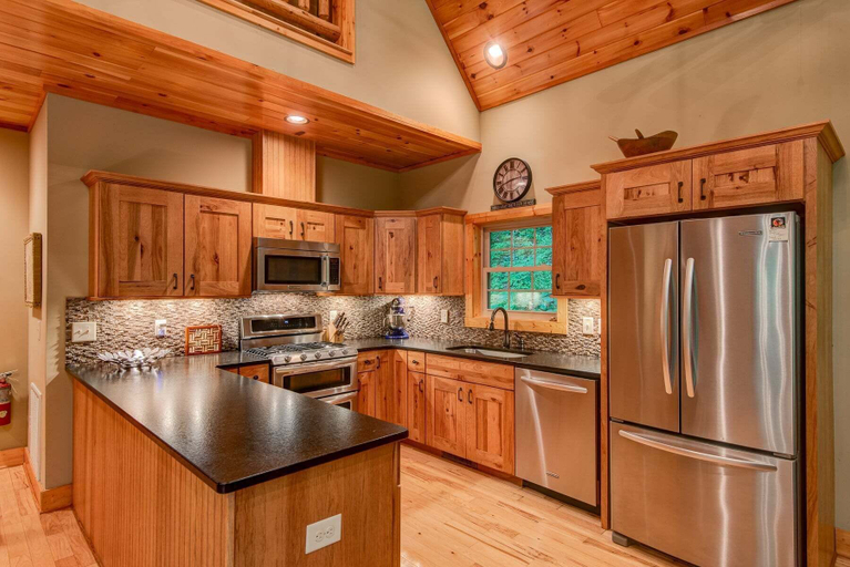 Interior 3, Beech Creek Cabin, Watauga