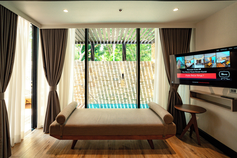 Room 3, The Henry Glass House Clark, Mabalacat