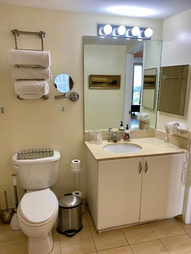 Bathroom, Urban One Retreat, Miami-Dade