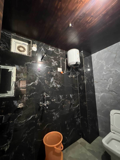 Bathroom, hotel royal raj, Jaipur