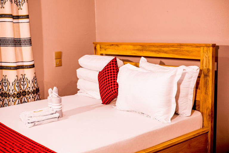 Room 5, Freedomhomesairbnb, Arusha Urban