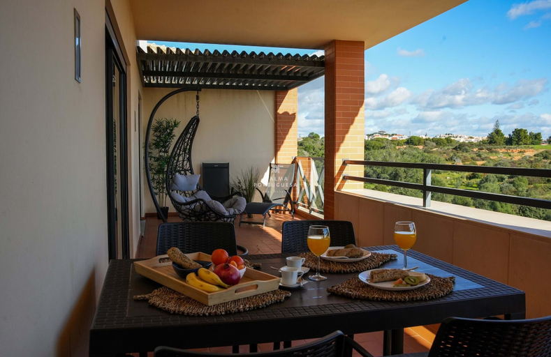 Balcony 2, Apartamento Panorâmico By D`alma Portug, Albufeira
