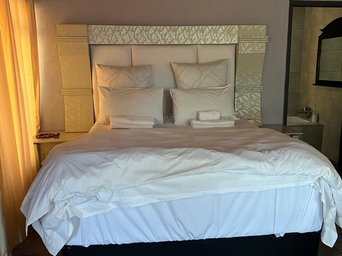 Room 2, One love suites, Waterberg