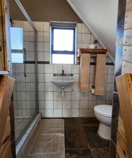 Bathroom 3, MZIMKHULU RANCH AND RESORT, City of Tshwane