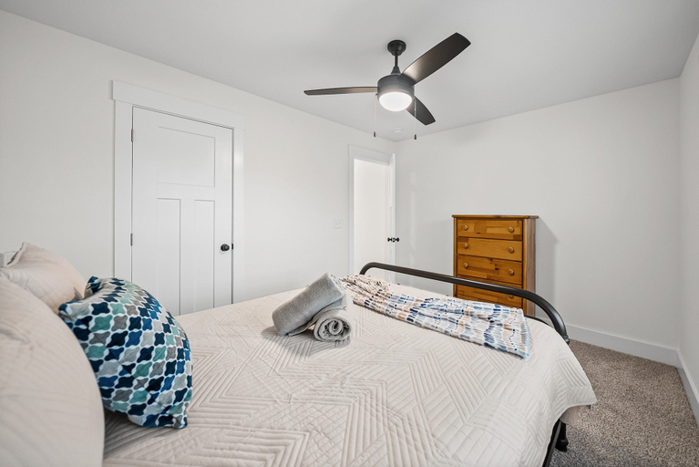 Interior 4, Jayme Schaaf, Montgomery