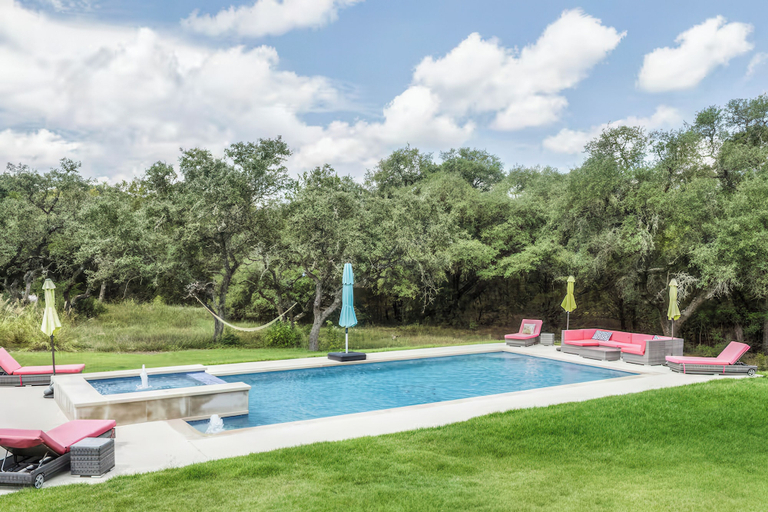 Pool 4, Olinca Ranch, Hays