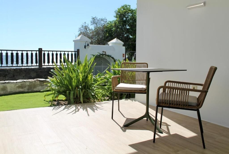 Terrace/patio 2, Makai Bungalows, Las Palmas