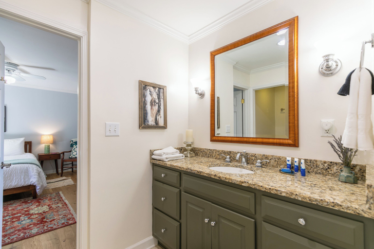 Interior 3, High Ground One Level House - Pet Friendly, Watauga