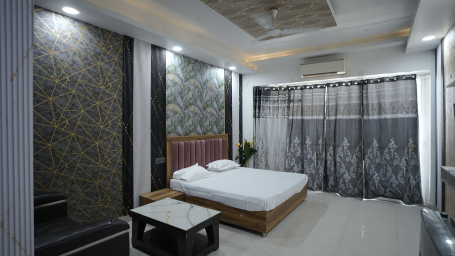 Room 1, Arista Stays, Gautam Buddha Nagar