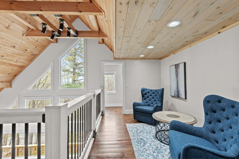 Interior 4, Elevation Escape, Watauga