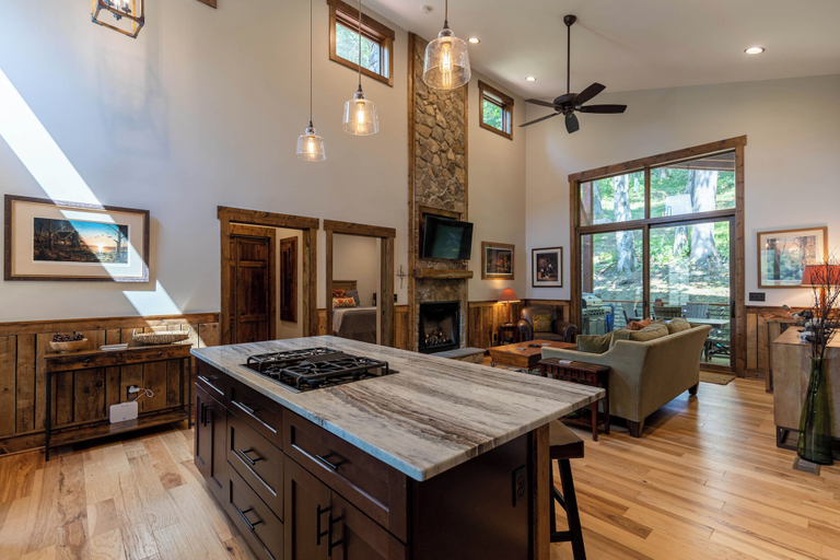 Interior 5, Apres Chalet at Eagles Nest, Avery