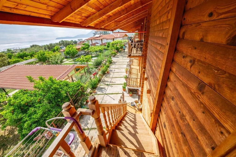 Property grounds 3, Guest House Luiza, Sarandës