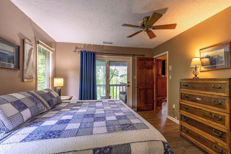 Interior 3, Grand View, Watauga