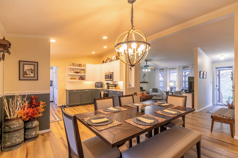 Interior 2, Our Happy Nest, Watauga