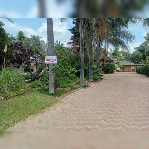 Property grounds 2, Green Oasis Lodges, Zvimba