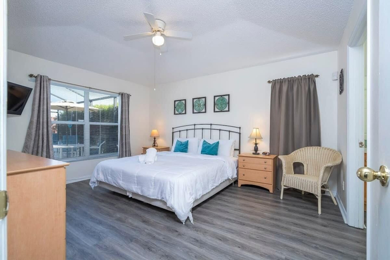 Room 4, Luxury Lakeview Retreat at Terra Verde Resort, Osceola