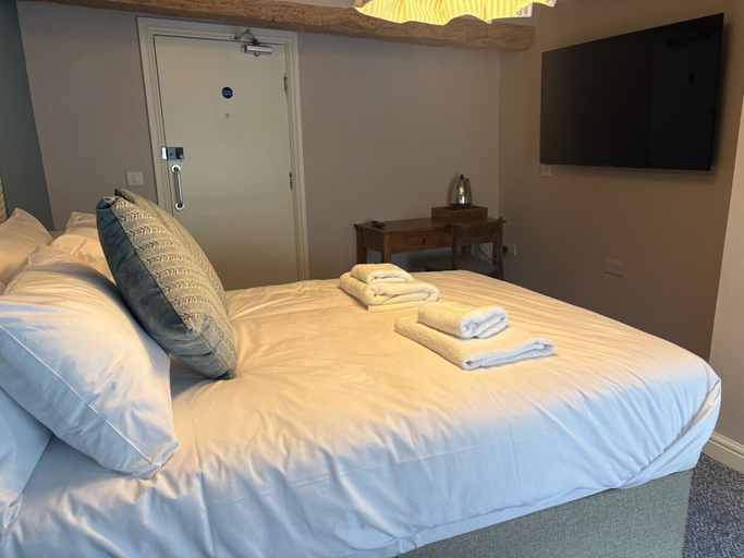 Room 3, Oak House, Somerset