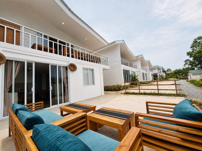 Terrace/patio 3, Samsara - Villa Cappucino, Sihanoukville
