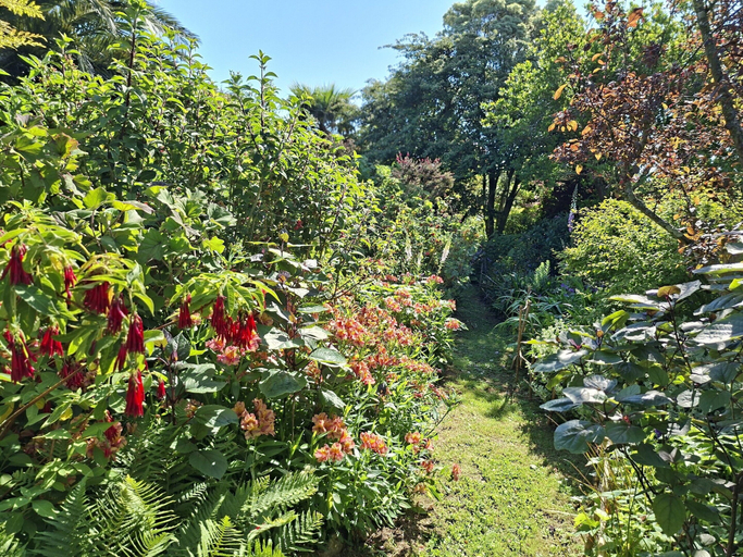 Garden 4, Granite Stone House - Guimaec, Finistère