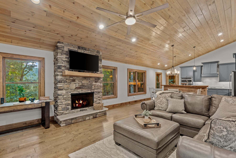 Interior 4, Vilas Retreat - Stunning 4BR With Outdoor Fireplace, Watauga