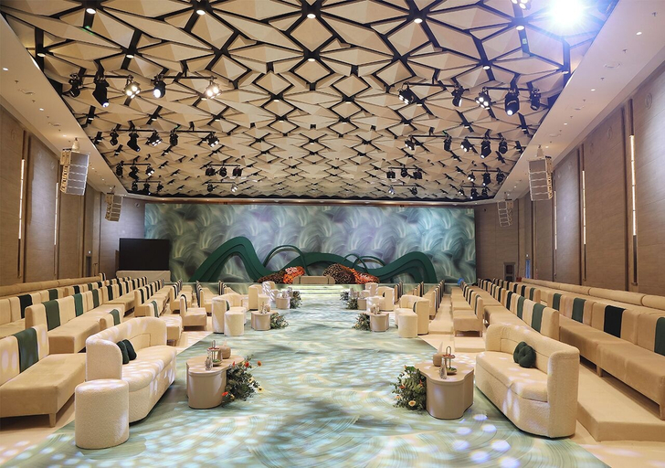 Banquet hall, Ray Hotel by Cloud 7