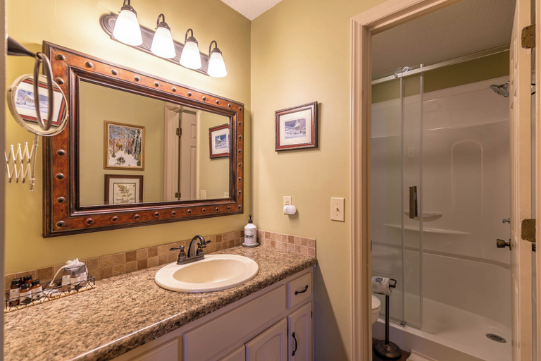 Interior 4, Bear Pause 2BR Walk to Downtown Blowing Rock, Watauga