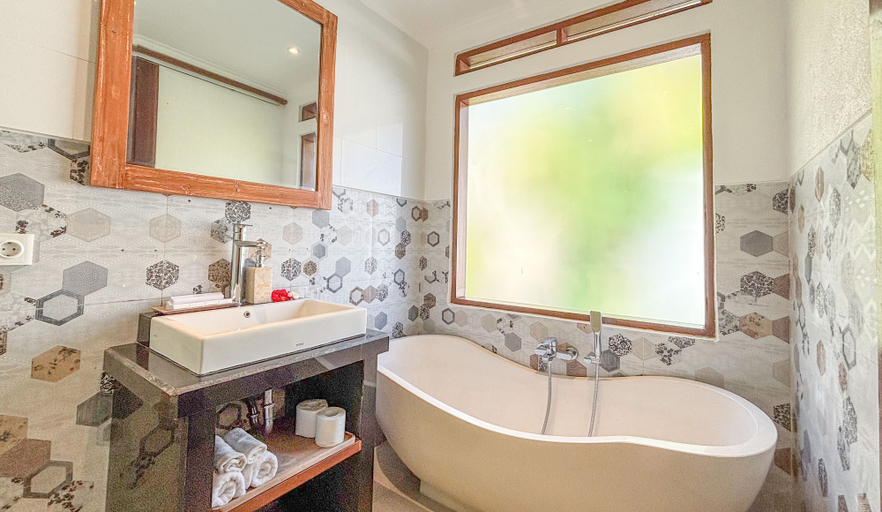 Bathroom 5, Janu Villa, Gianyar
