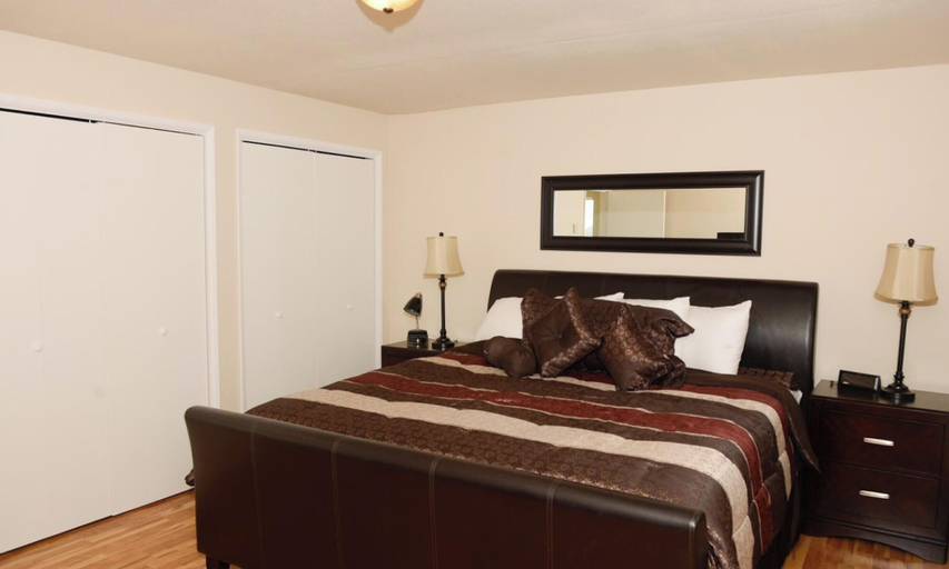 Bedroom 4, City Center Motel, Coos
