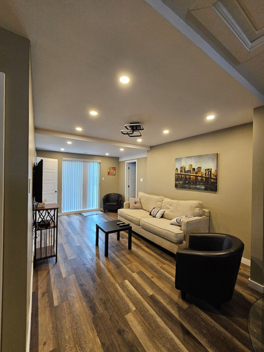 Living area 2, For-Rest Inn and Spa, Gloucester