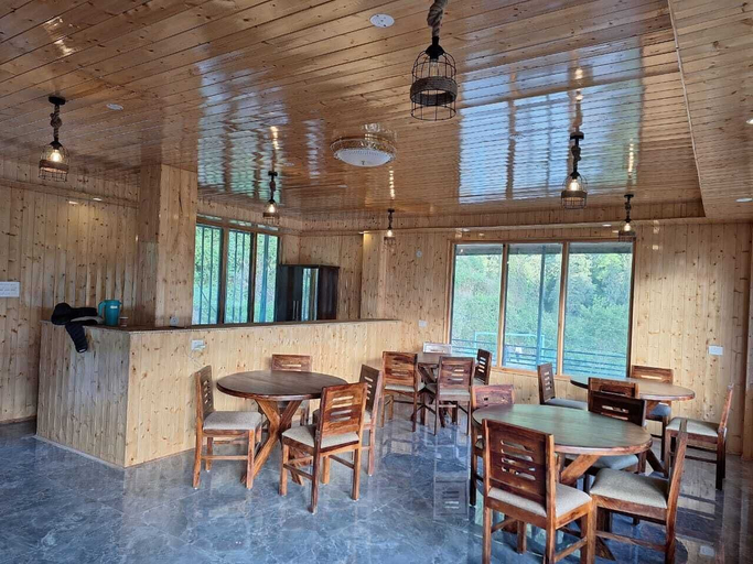 Dining 4, Devine Hill, Kullu