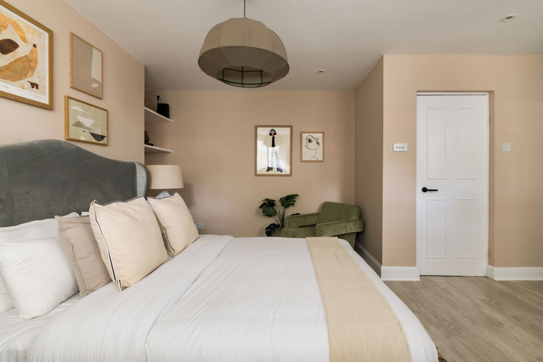 Room 4, Brass & Shaker Clapham, London