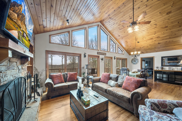 Interior 5, Blowing Rock Retreat With Hot Tub and Pool Table - Mountain Views, Watauga